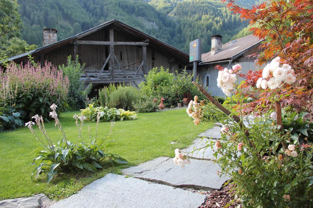 Aparthotel Garni Haus Hubertus 马莱斯韦诺斯塔 外观 照片